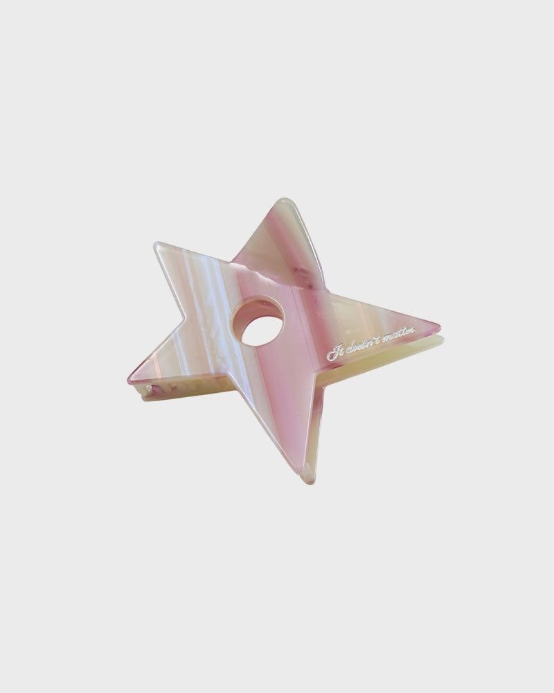 it doesn't matter.（イットダズントマッター）の「Shooting star hair pin (Pink)（ヘアアクセサリー）」