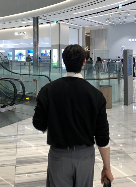 ルック ヨギス モダール ビスコース ブレンド ブイネック ニット