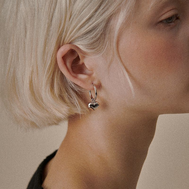 OVT-U（オーブイティーユー）の「[925 Silver] Heart Hoop Earring（Accessories）」