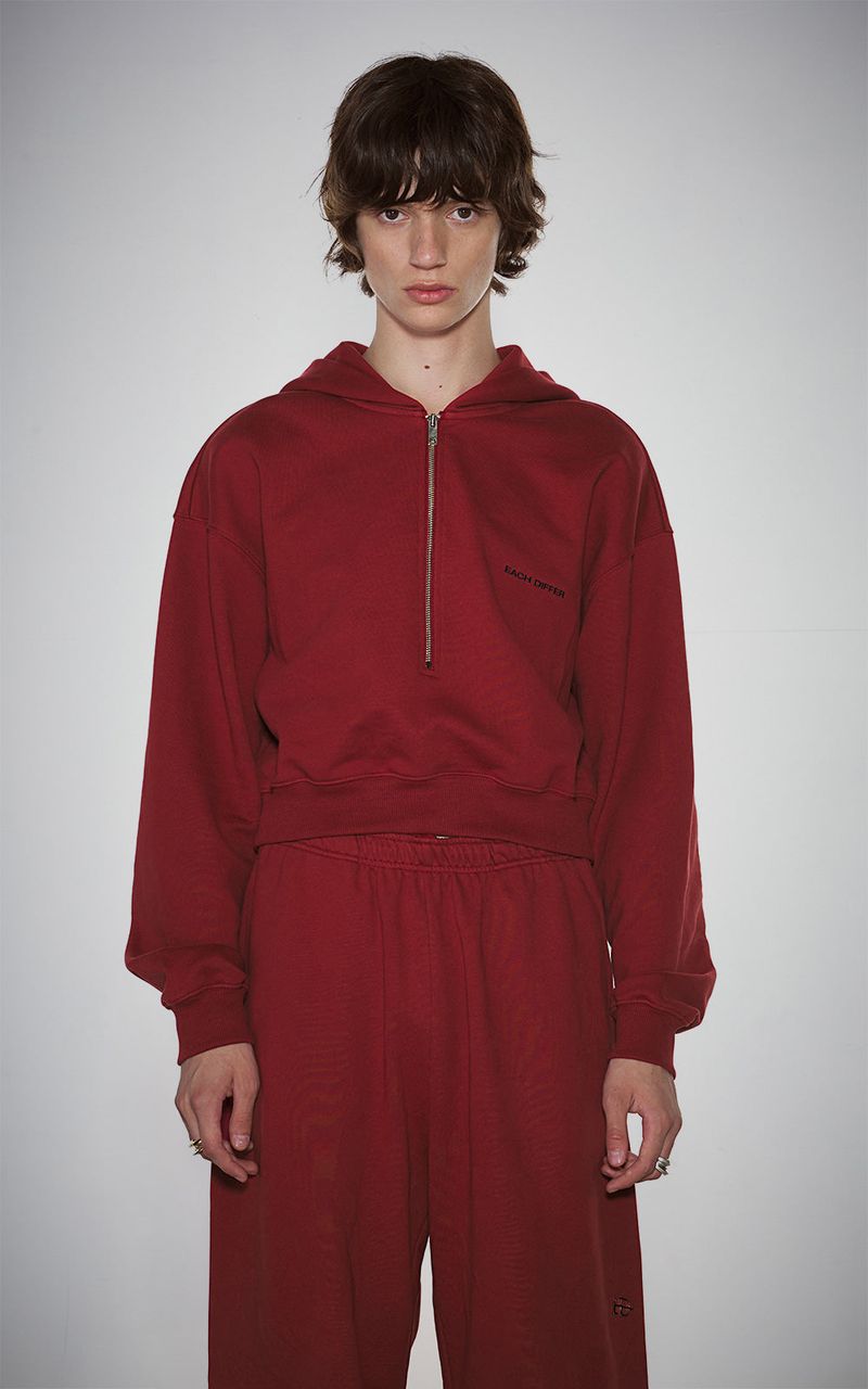 HAIF-ZIP HOODIE (CROP)_DARK RED