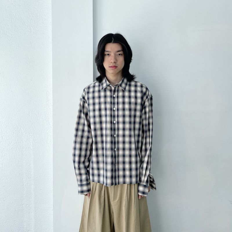 FADE MEET（フェードミート）の「Japanese Clean Fit Classic Blurred Plaid Sharp Straight Hem Shirt（Tops）」