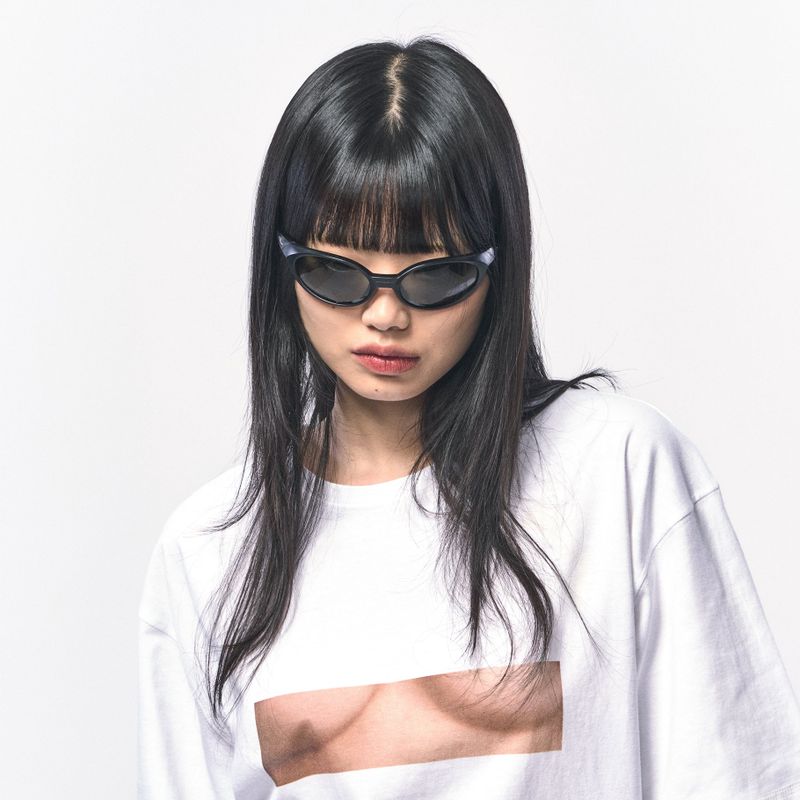 FAKE UNDER BOOB T-SHIRT