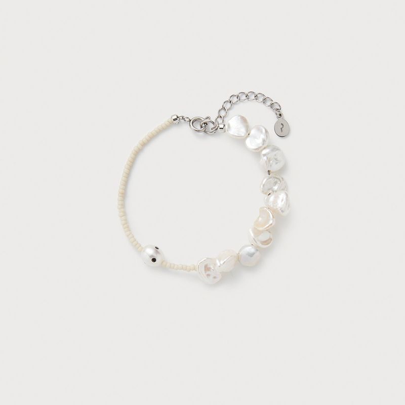 PEARLSONATE（パーソネイト）の「Ashore Bracelet, Shell（Accessories）」