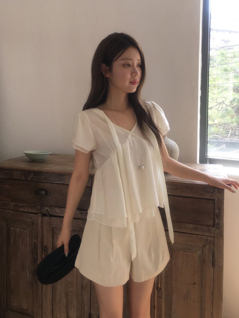 Comi pintuck shorts