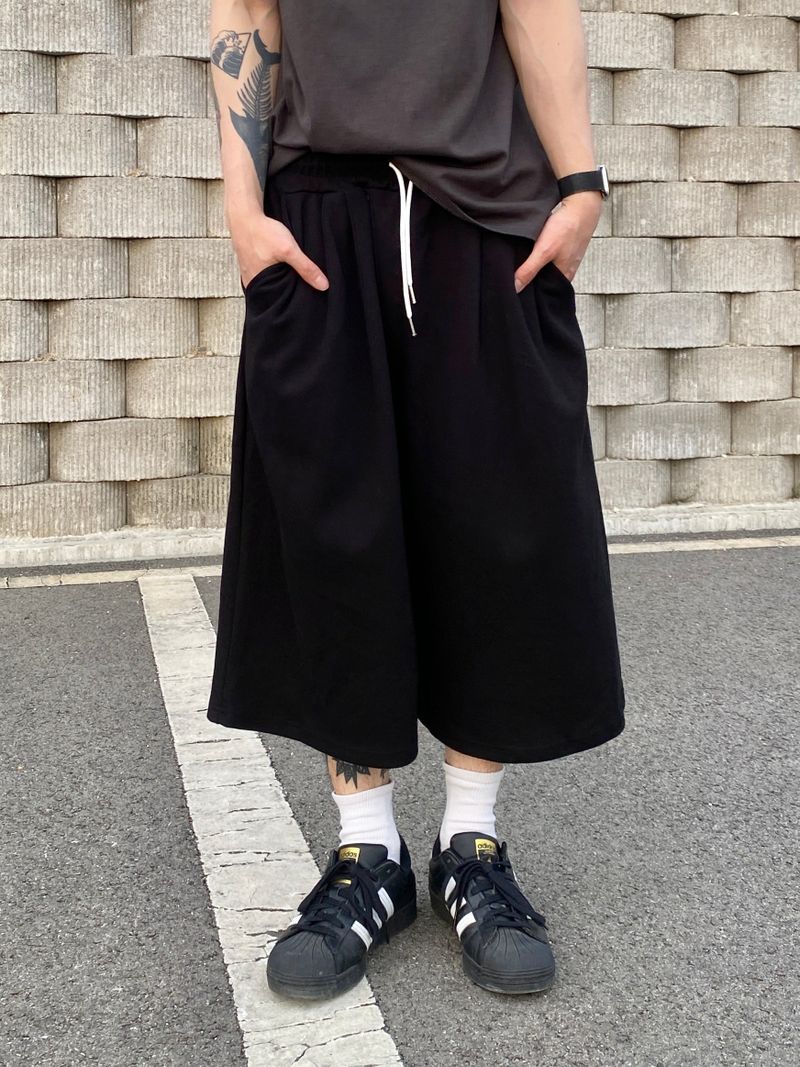 Layer pintuck bermuda wide half pants 2C