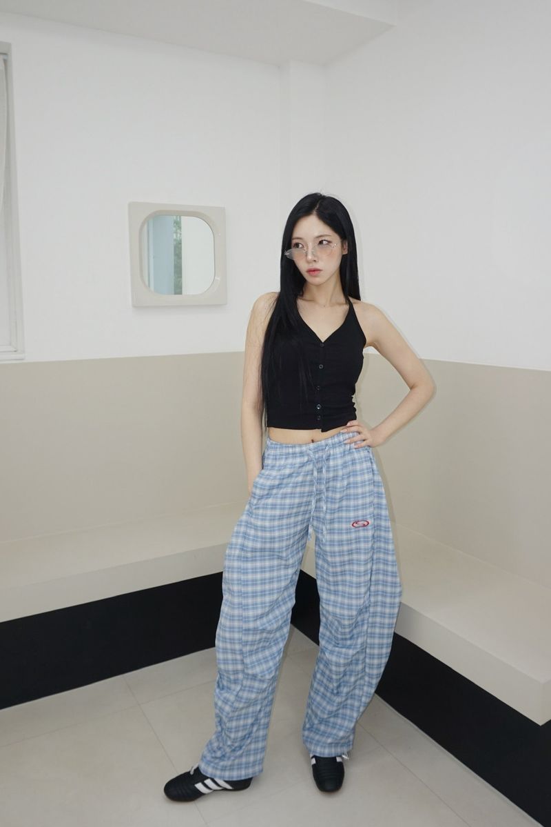 Blue checkered banding wide pants