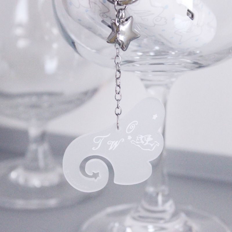 Angel wing keyring (Right)