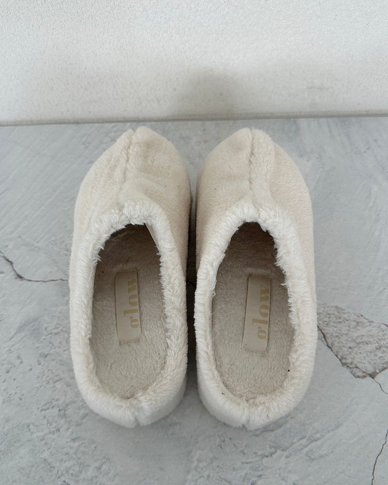 curly hoofed clogging slippers