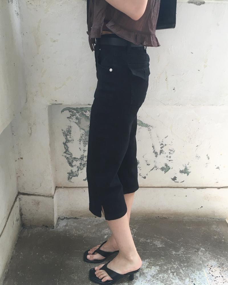 Cutting capri pants
