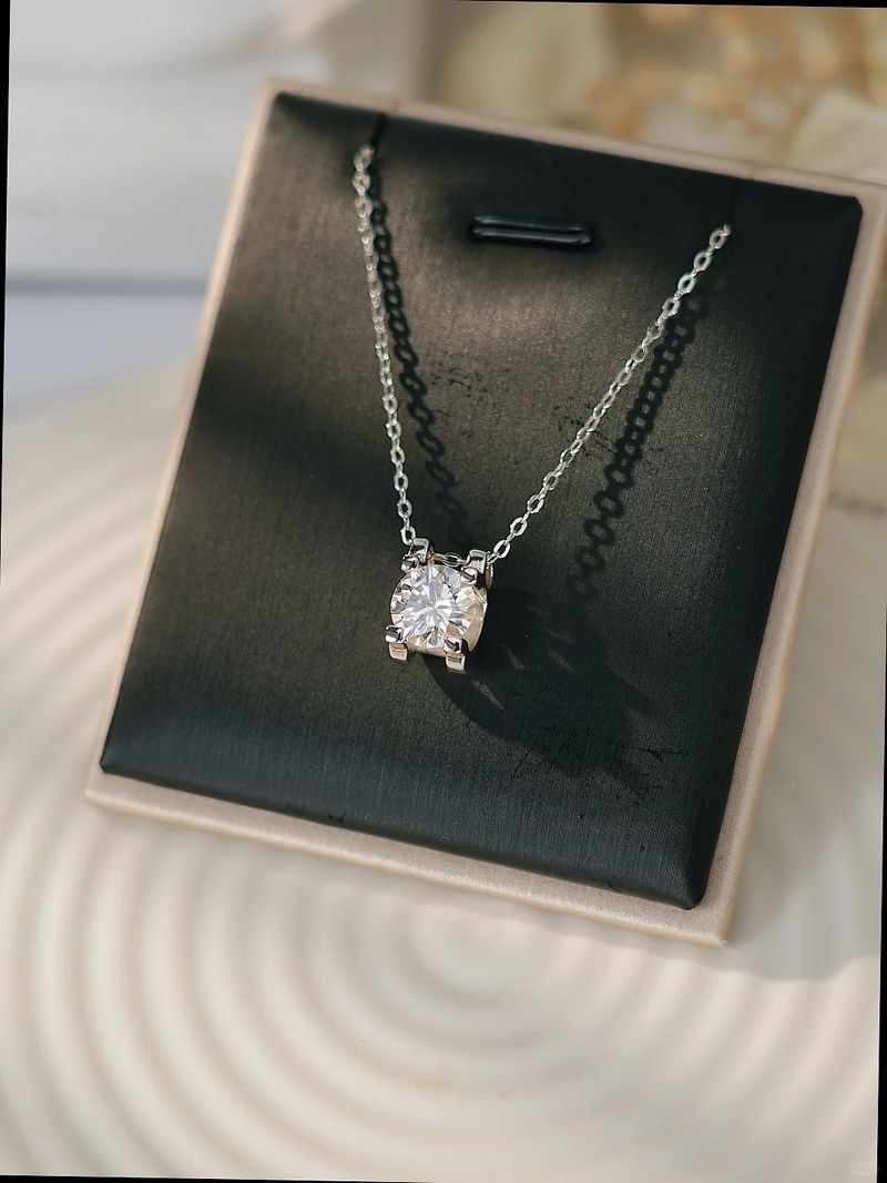 CANDICE(キャンディス)の「Affordable yet luxurious diamond necklace(Accessories)」