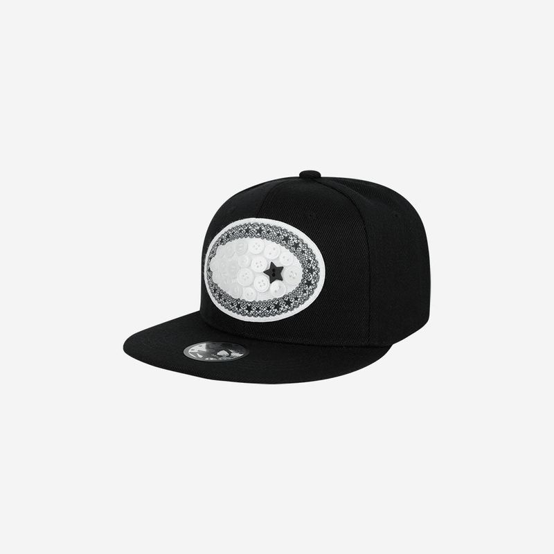 Lace Button Snapback / Black
