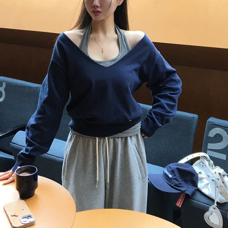 [MADE] comma, deep V-neck knit