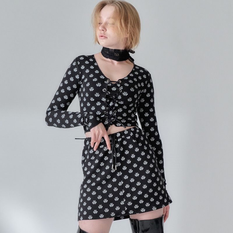 203-LOGO LETTERING SKIRT