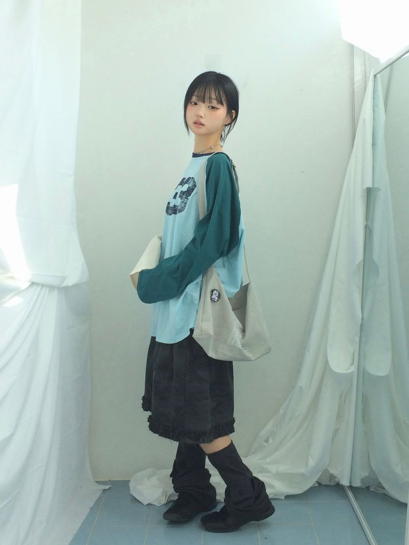 Number-printed color long sleeve