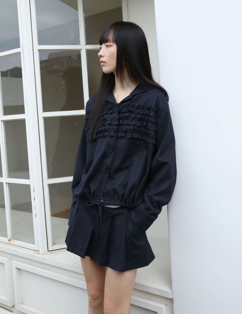 STRIPE RUFFLE HOODED SHIRT(NAVY)