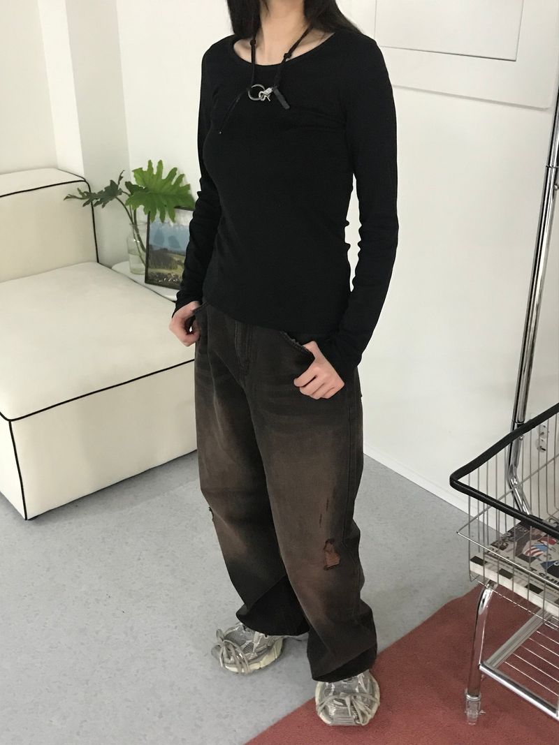 Daylight u-neck slim t