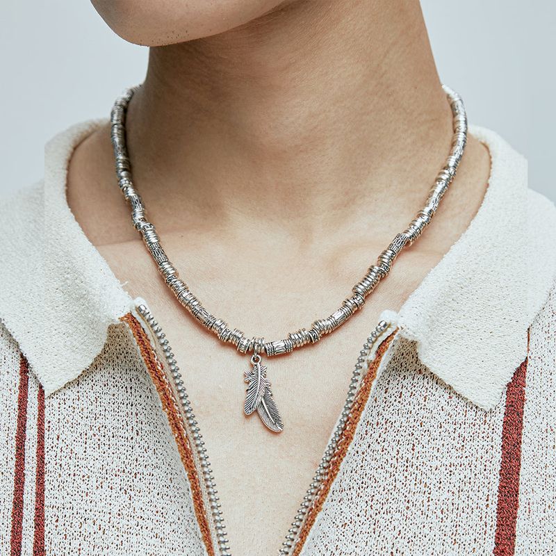 KND（ケイエンド）の「feather & antique silver beads necklace（Accessories）」