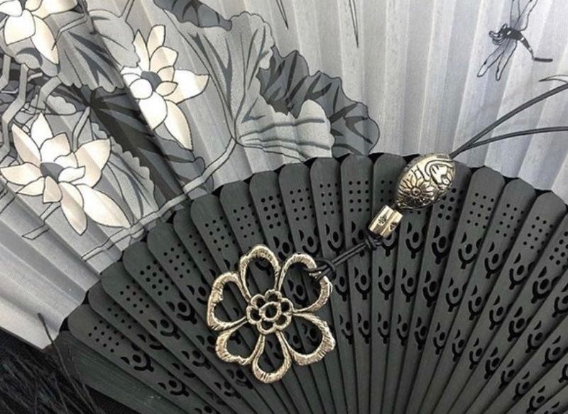 MIAE（ミアイ）の「ミアイ フラワーネックレス（アクセサリー）」