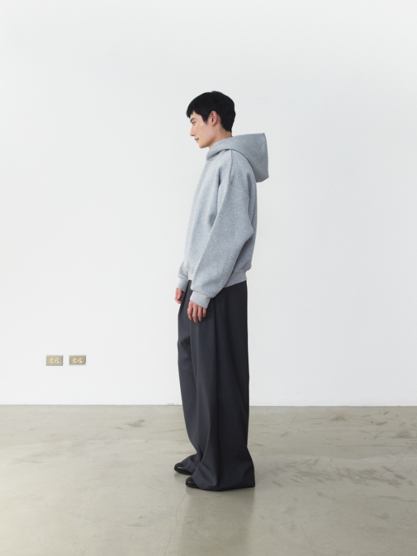 RB13 Cropped Boxy Hoodie