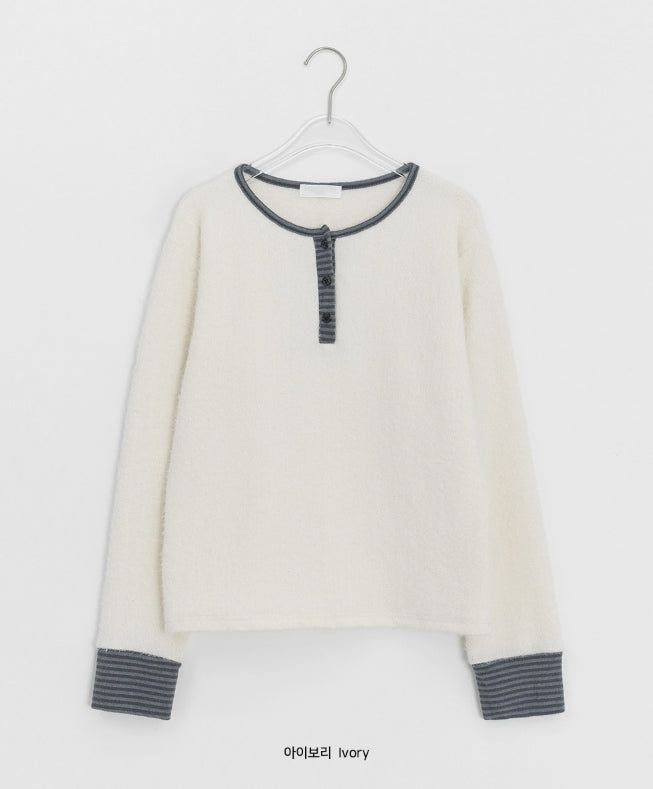 Hom Hairy Button Color Matching Knit Tee