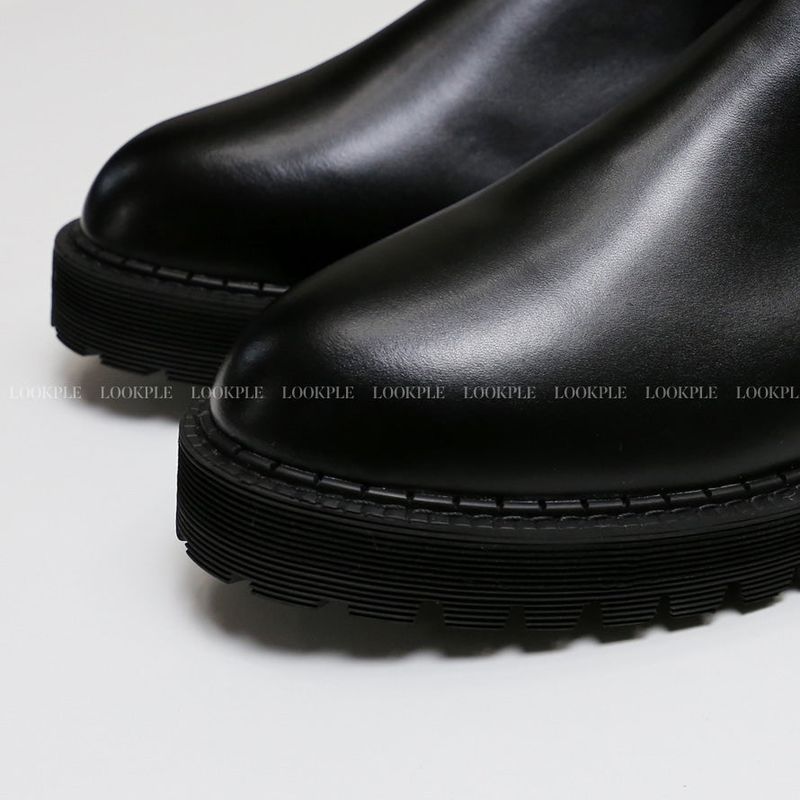55 Chelsea Boots
