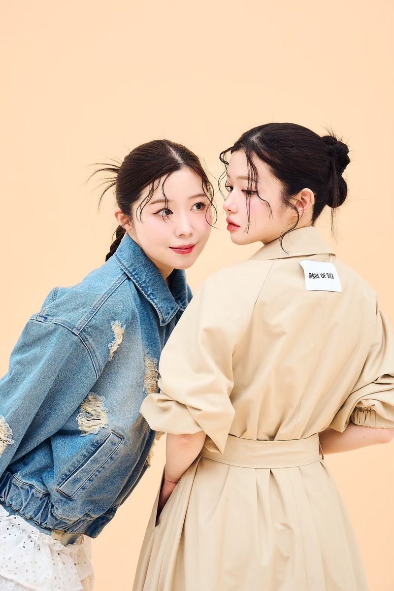 damage denim jacket