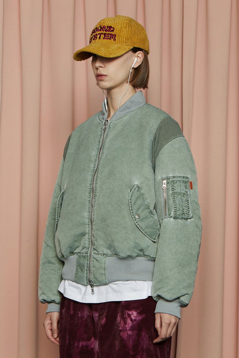 PIGMENT MA-1 JUMPER / KHAKI