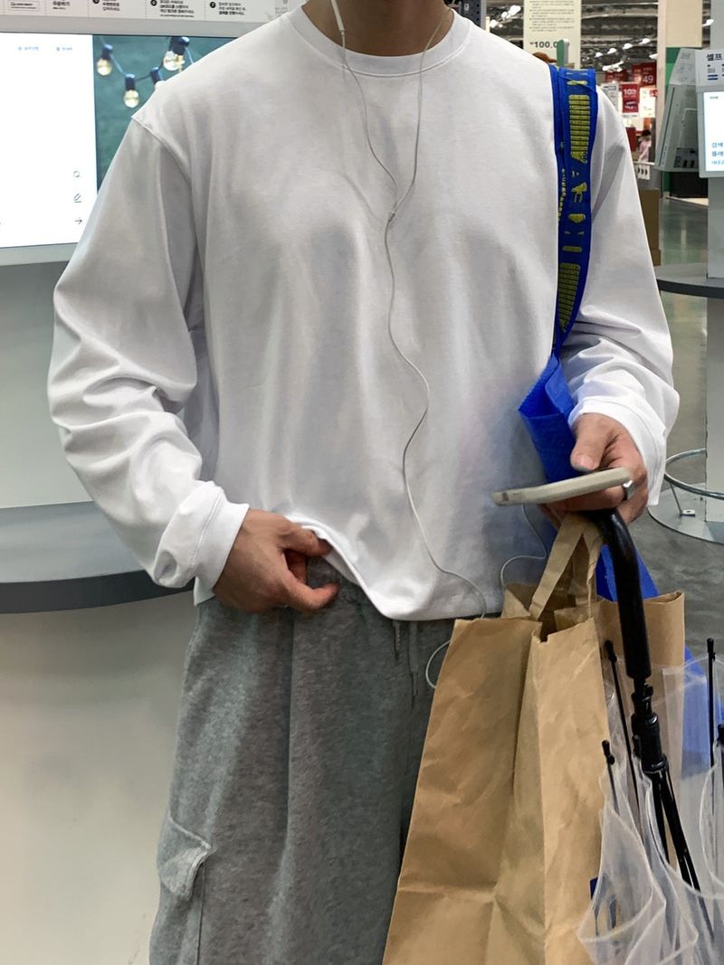 LOOKPLE（ルックプル）の「ルックローガンズスピマコットンセミクロップオーバーサイズドロングスリーブTシャツ（トップス）」
