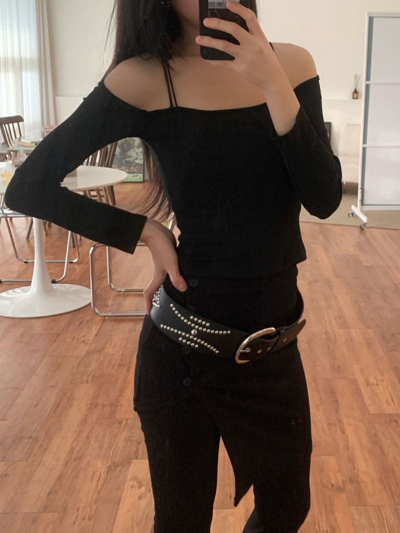 Lia Inner-Cap Off Shoulder Strap Top