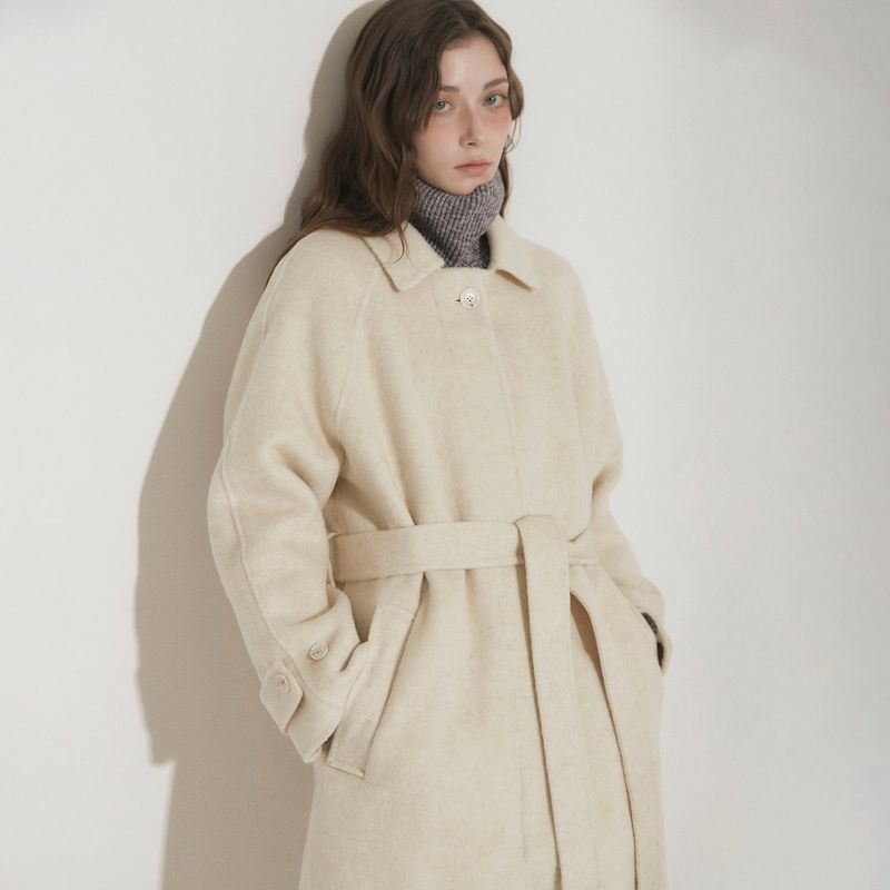 AWE BORN US（アボンアス）の「WOOL BALMACAAN COAT [IVORY]（Jackets/Outerwear）」