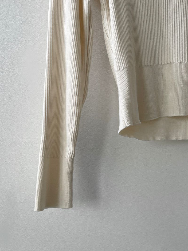 Tilda pleated U-neck Knit
