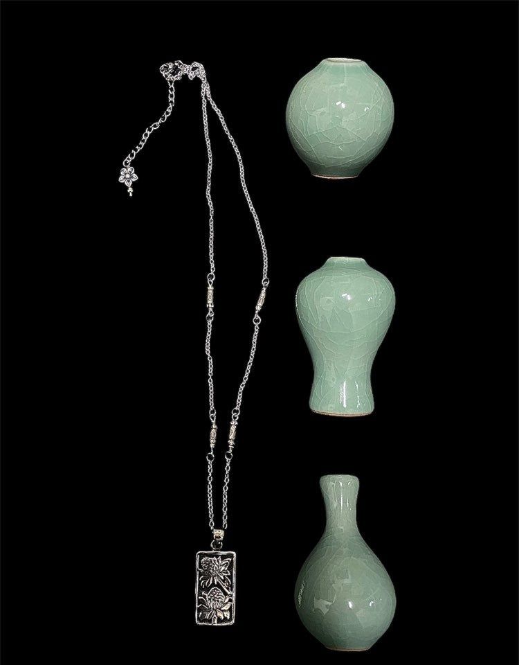 花 Silver lotus necklace
