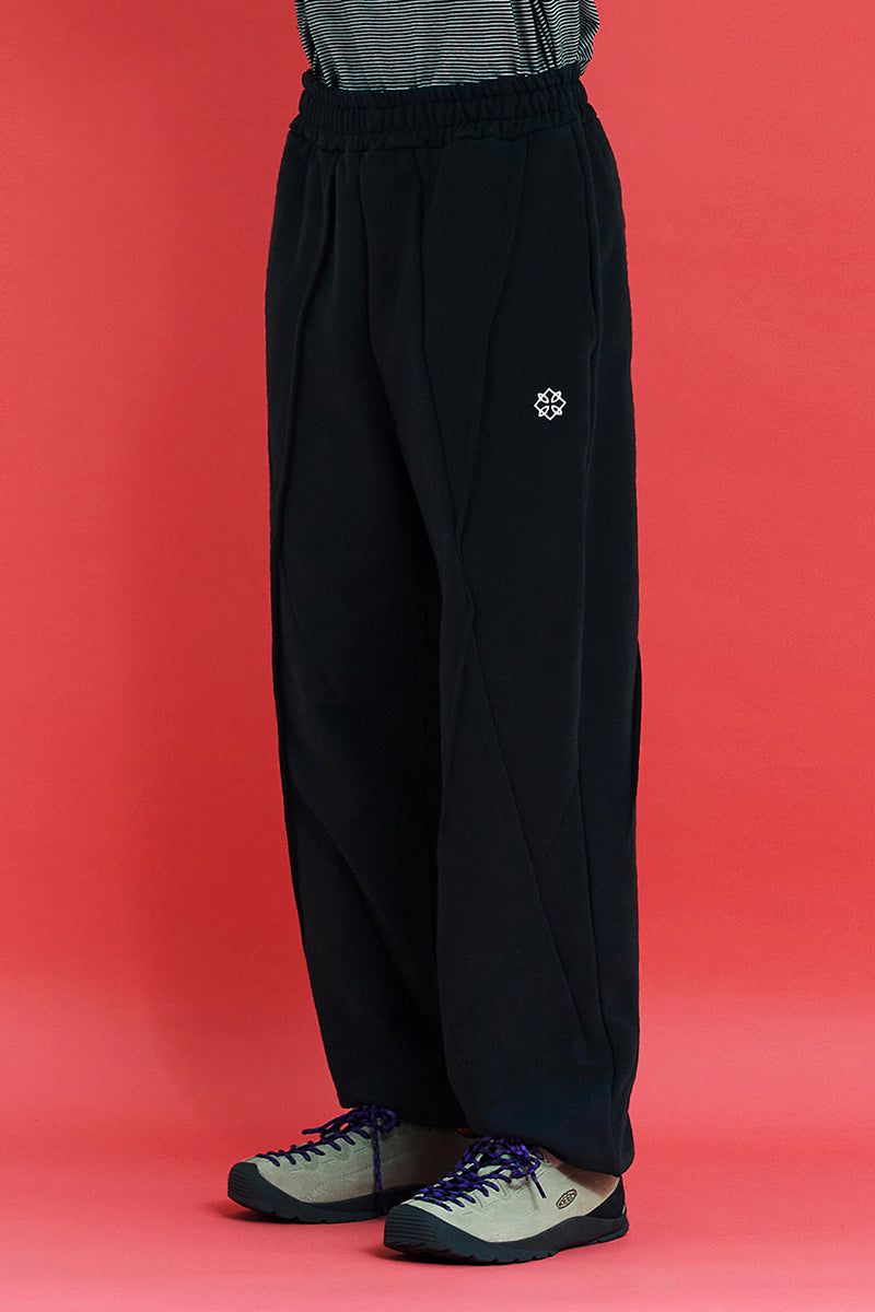 DART SWEATPANTS / BLACK