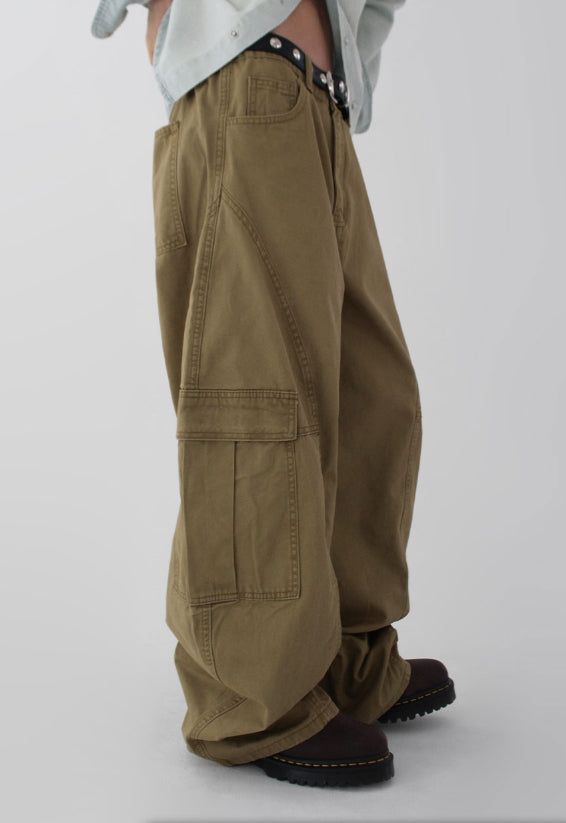CURVE LINE CARGO PANTS