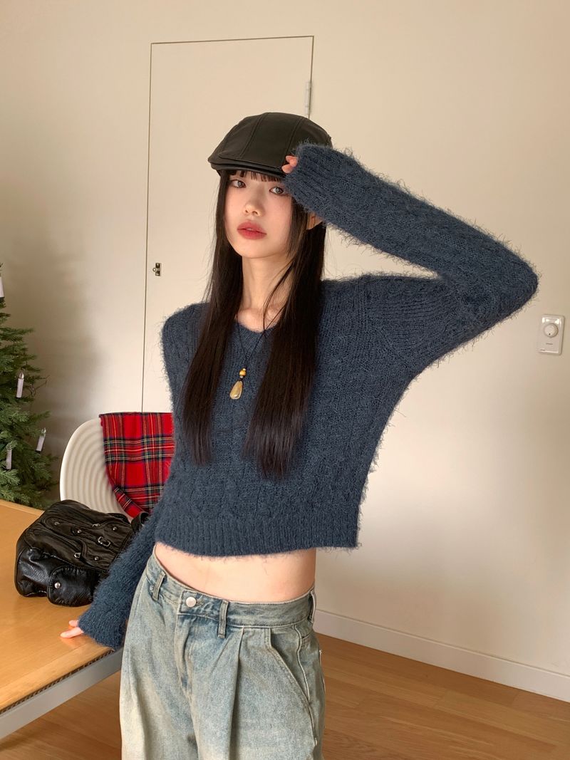 Gwen Twisted V-neck Angora Knit