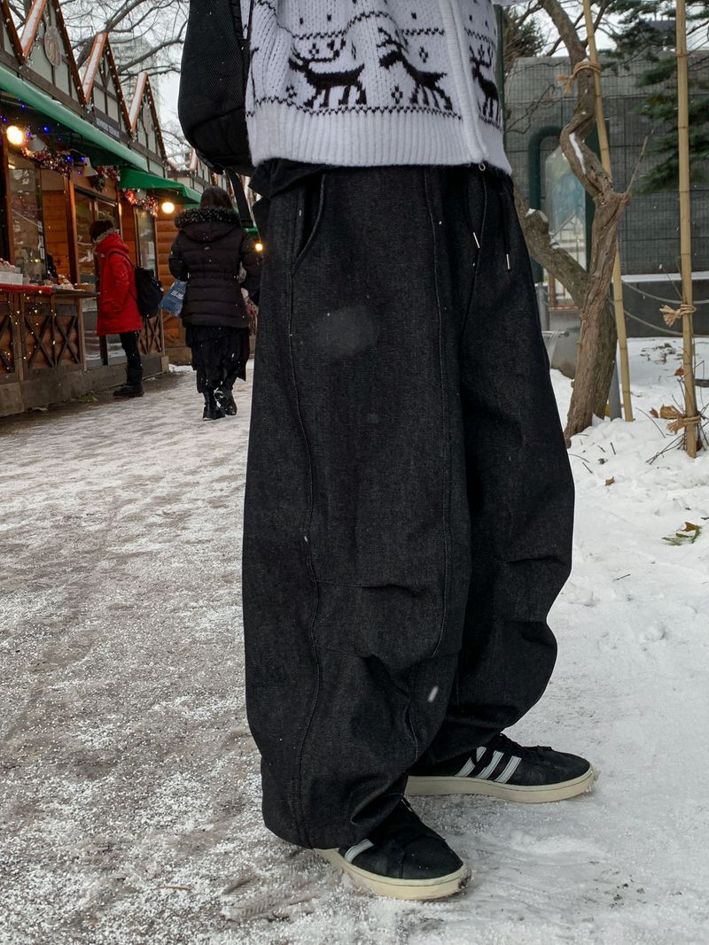 Whale cut denim pants