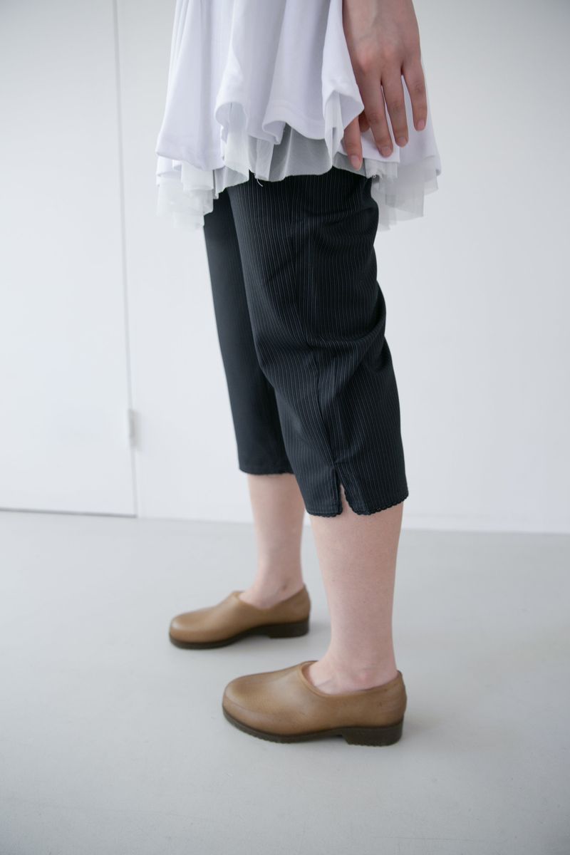 omoosoohy（オムスヒ）の「stripe low-waist capri pants(2colors)（Pants）」