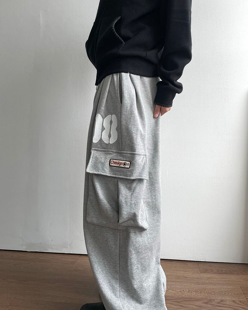 Embley Cargo Sweatpants