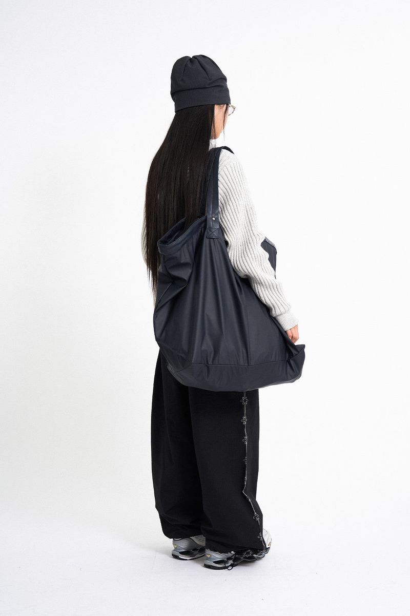 Big leather shoulder tote bag