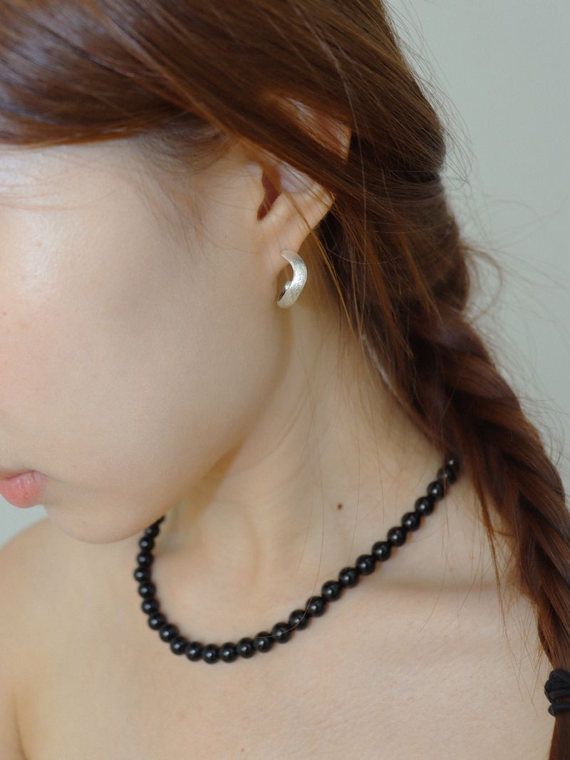WAVE EARRING (SATIN)