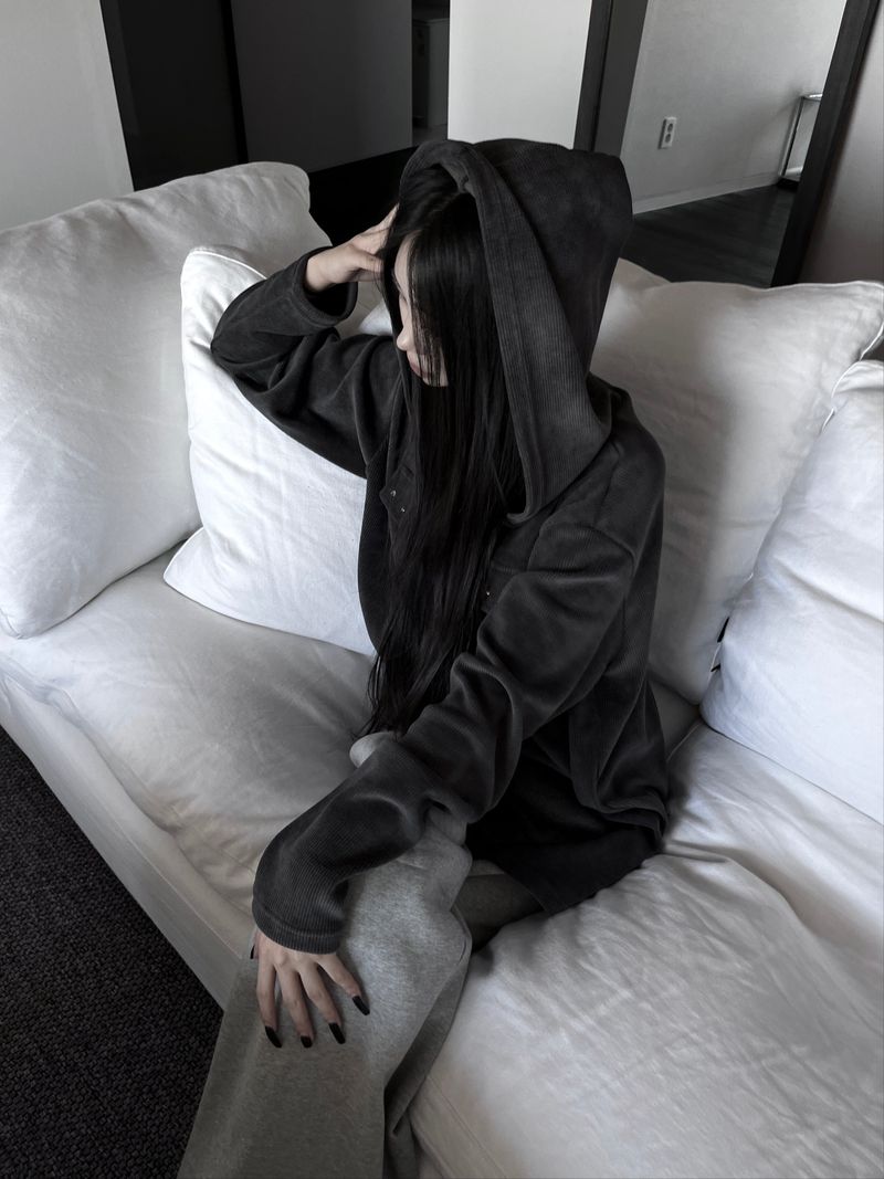 URBAN UNIQUE(アーバンユニーク)の「overfit rivet henley hood T (3color)(Tops)」
