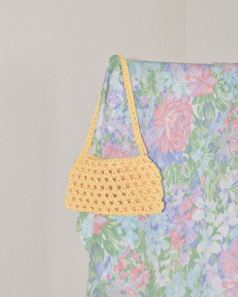 fruit net hobo bag (lemon)
