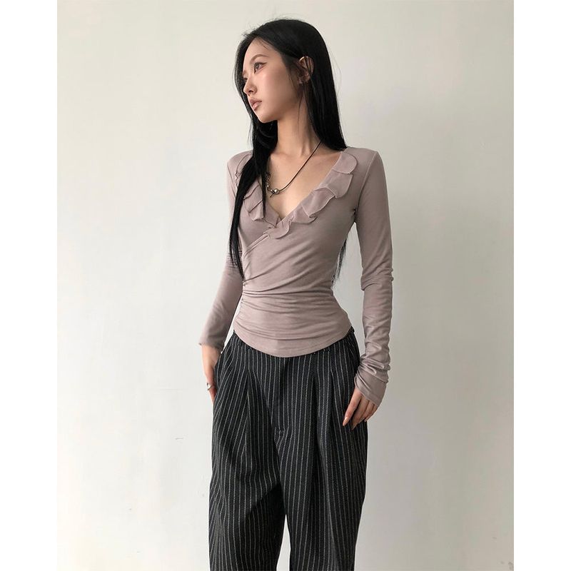 Bai V-neck Frill T
