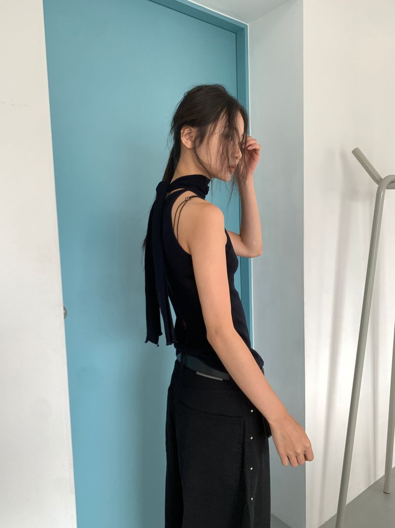 SEE-THROUGH HALTER SLEEVELESS (4C)