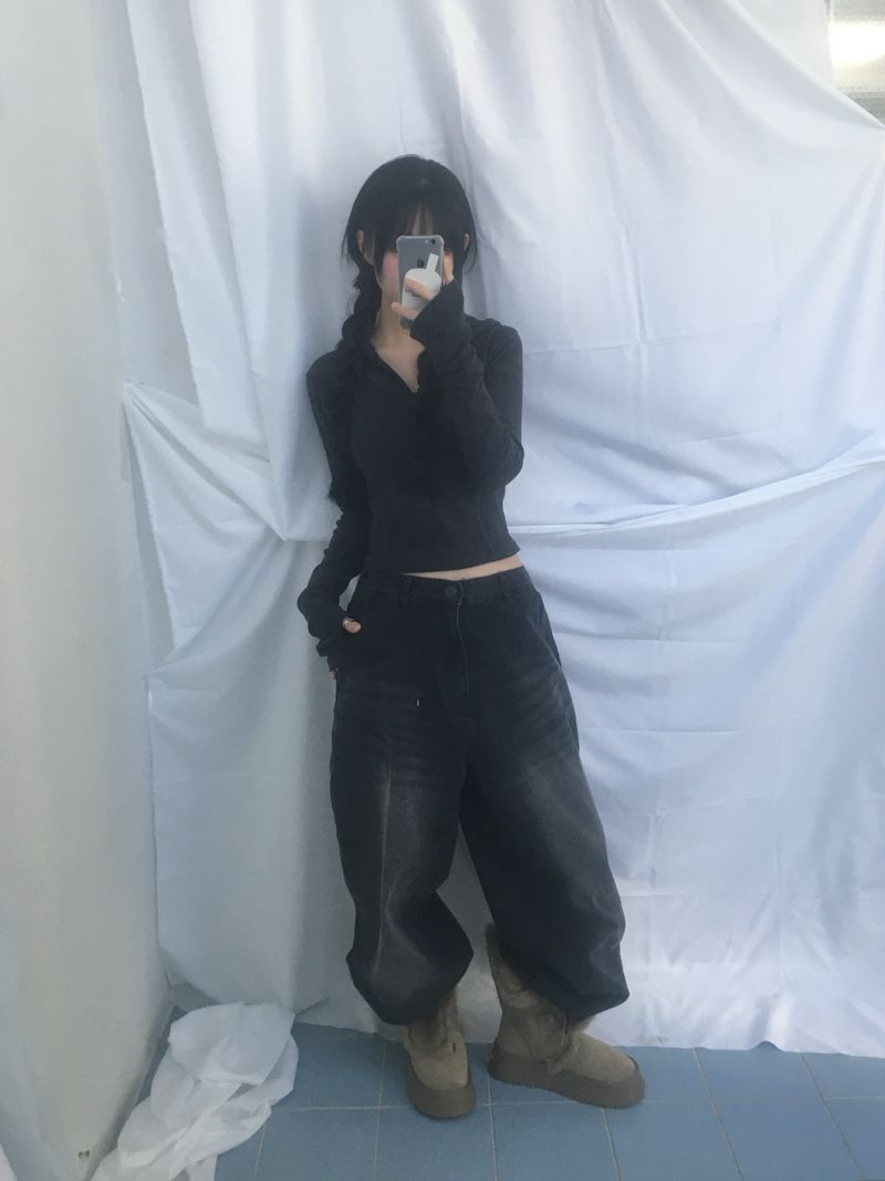 Curved overfit washed denim