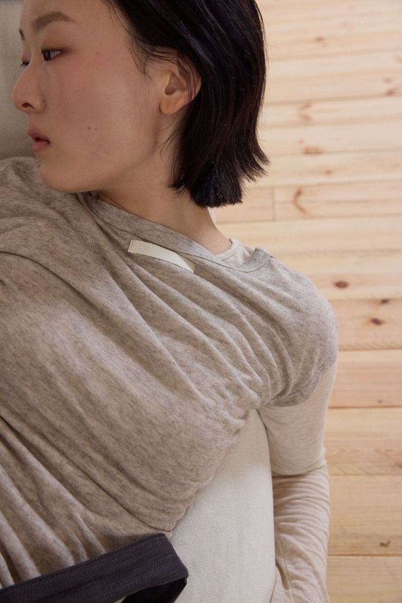 OHA SLEEVELESS (BEIGE)