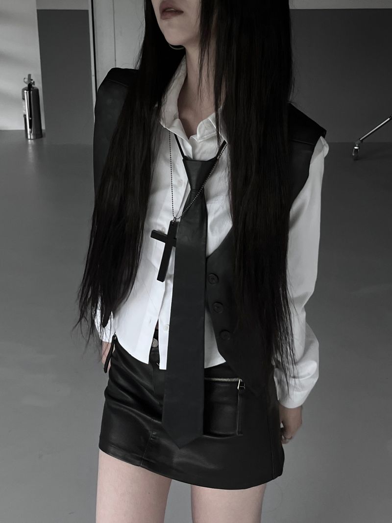 matte chic leather vest