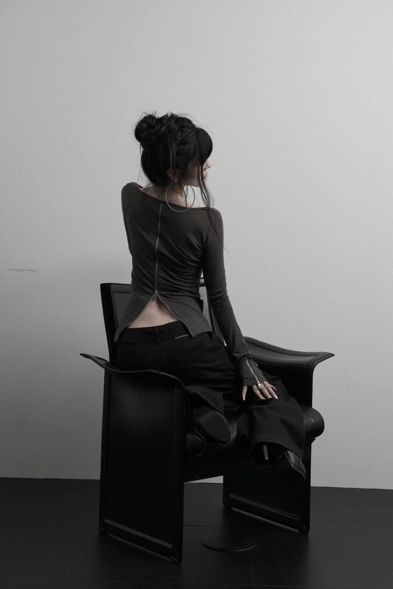 [label] back two-way zipper long sleeve (charcoal)