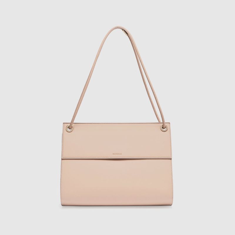 DIERNEAS(ディアネス)の「STILL Bag (Salmon Beige)(Bags)」