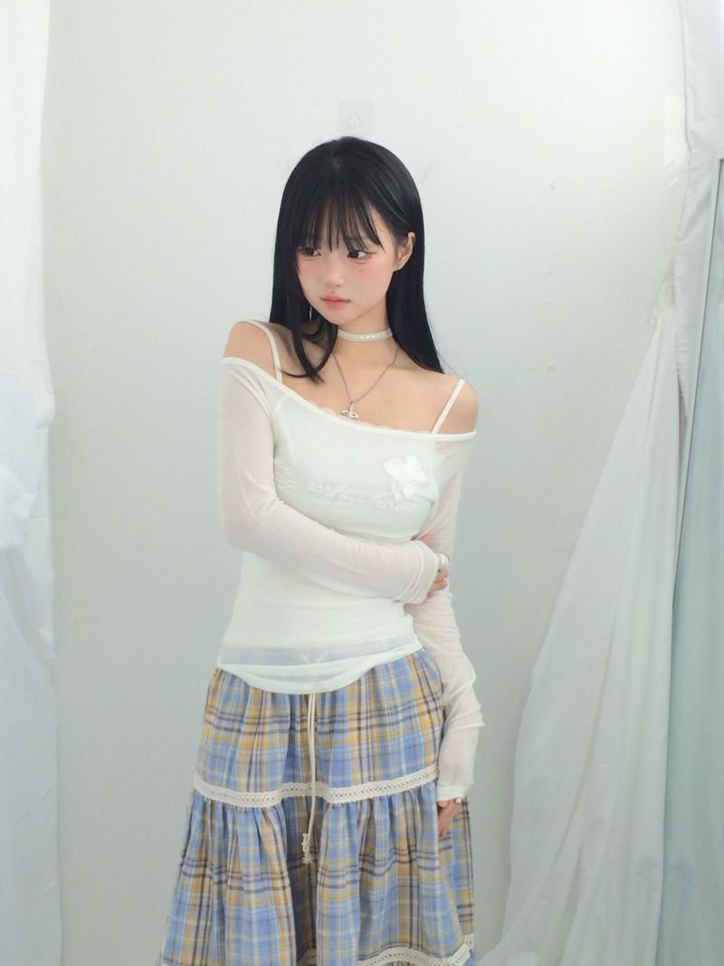 The Flower Lettering Slim Top